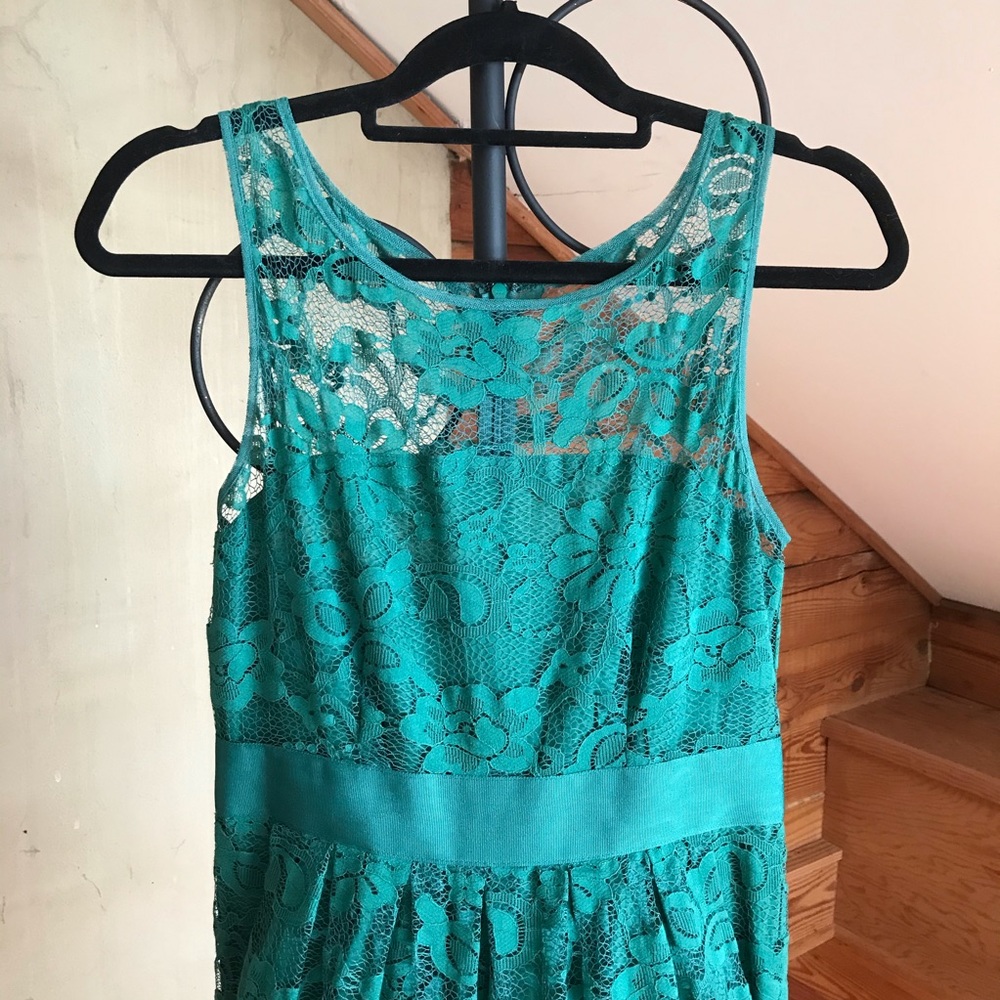 BB Dakota Green Lace Dress, EUC, S - Picture 4 of 16